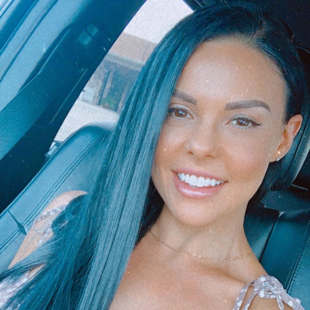 Meet your Posher, Delaney